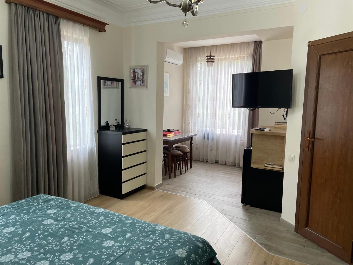 Temo Guest House 10 Batumi Luaran gambar