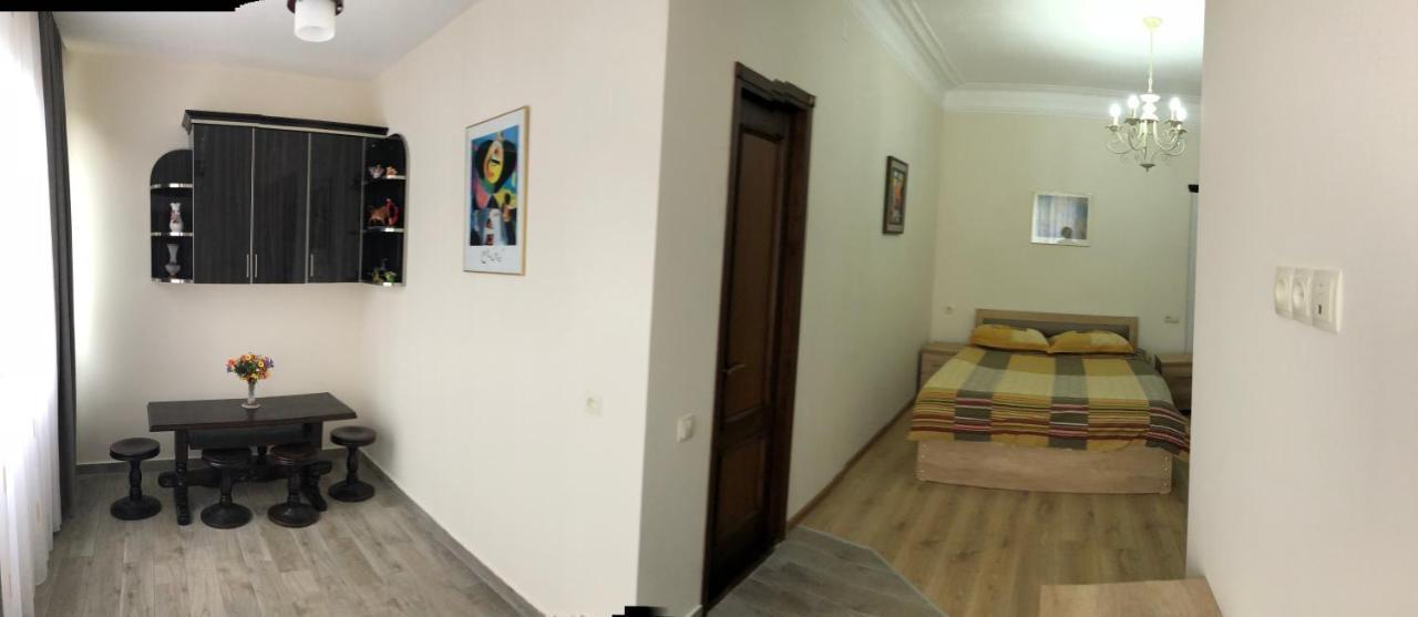 Temo Guest House 10 Batumi Luaran gambar